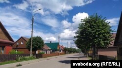 Памежная польская вёска Белавежа, над якой заўважылі беларускія вайсковыя верталёты