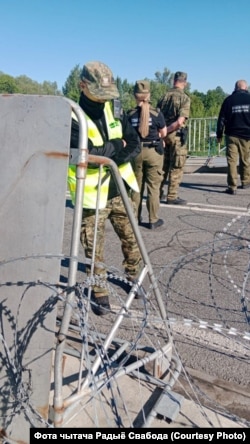 Польскія памежнікі перакрылі мост, каб беларус ня змог трапіць назад у Польшчу