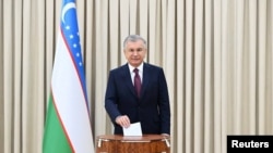 Şavkat Mirziyoyev səs verir