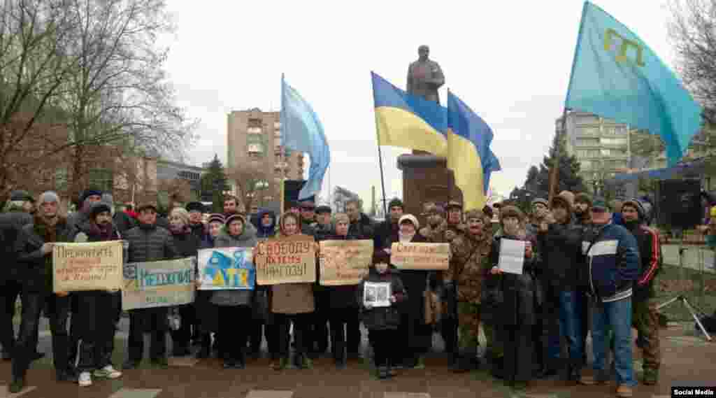 В Мелитополе митинговали в защиту крымских татар, 1 февраля 2015 года