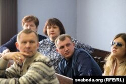 Сваякі Дамарацкага ў судзе