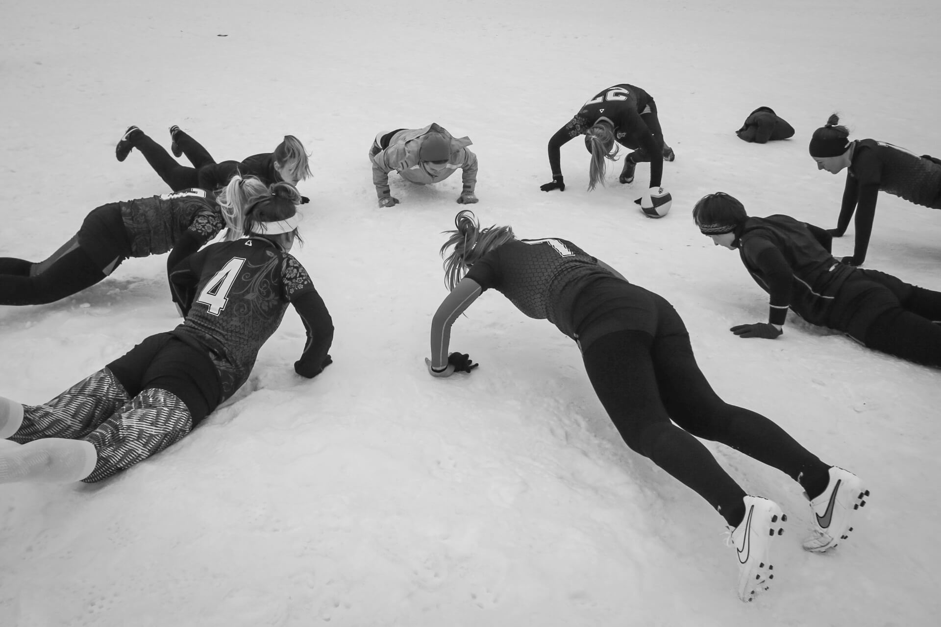 rugby players, photo by Uladz Hrydzin