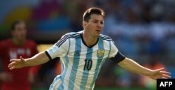 Lionel Messi Argentina millisinin formasında