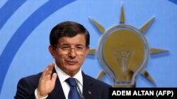 Ahmet Davutoğlu