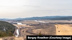 Сергей не просто охраняет заказник, но и фотографирует его, а также обитателей этой территории