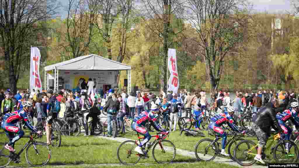 Belarus - Bike parade in Minsk, 1May2015