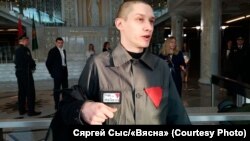 Зьміцер Паліенка прыйшоў у Вярхоўны суд у турэмнай робе з чырвонай налепкай і надпісам на бірцы «Свабоду Емяльянаву»