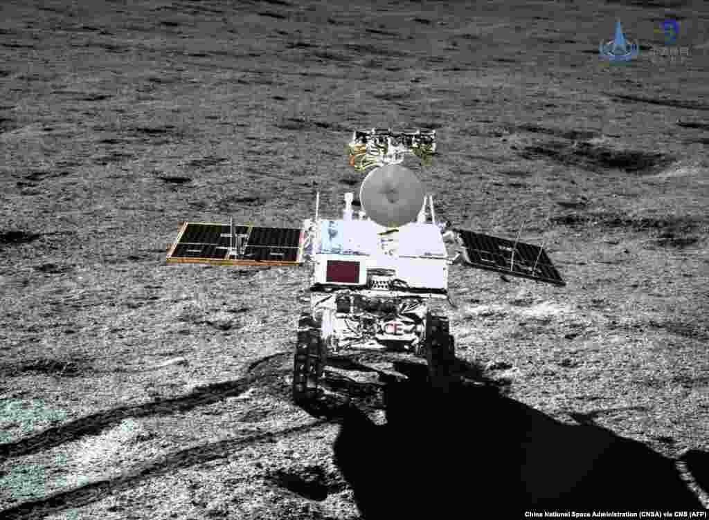 Китайский зонд на обратной стороне Луны Зонд миссии Chang&#39;e-4 сел на Луну в начале января, чтобы начать исследования &laquo;загадочной&raquo; части спутника Земли. Как пишет The New York Times, это уже вторая успешная лунная миссия Китая