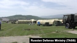 Полевой госпиталь, развернутый военными в Буйнакске. Архивное фото