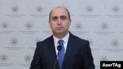 E.Əmrullayev