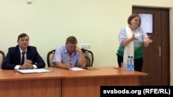 Дырэктар тэатру Ігар Варонін, мастацкі кіраўнік Уладзімер Савіцкі, загадчыца літаратурнай часткі Жана Лашкевіч