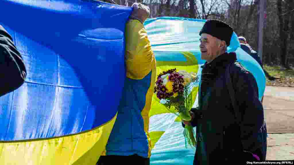 &laquo;Борітеся &ndash; поборете, Вам бог помагає! За вас правда, за вас сила І воля святая!&raquo;