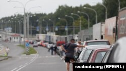 Ілюстрацыйнае фота. Чарга на літоўска-беларускай мяжы