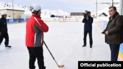 Декабри соли 2016 президент Раҳмон дар расми кушоиши "Сафед-Дара" ширкат кард