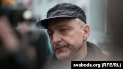 Мікалай Аўтуховіч пасьля вызваленьня з турмы