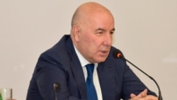 E.Rüstəmov