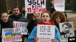 Протест против вторжения России в Украину. Вильнюс, Литва, 3 марта 2014 года