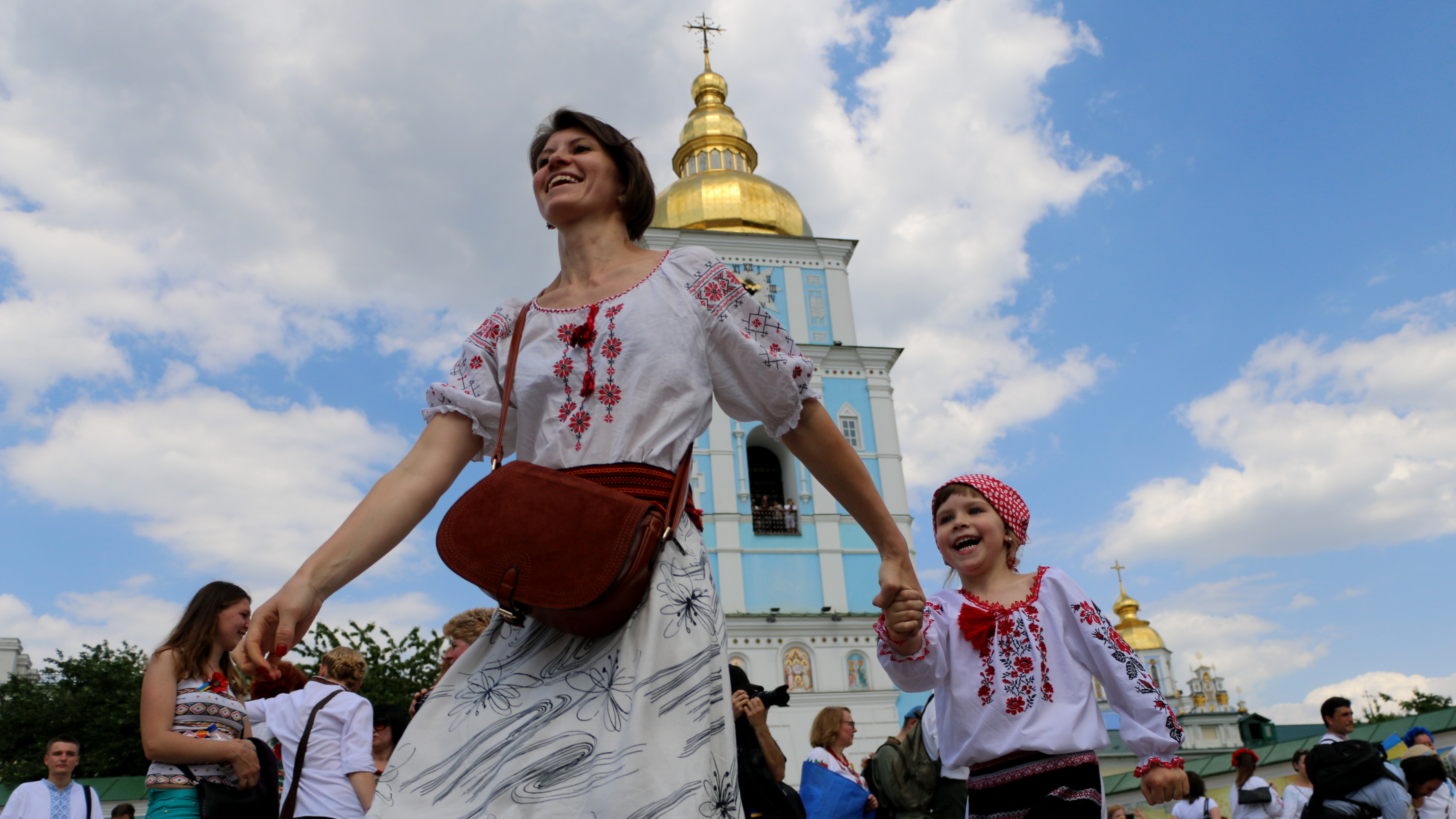 Калі ўзьнік сучасны Дзень вышыванкі?