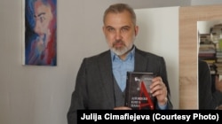 Альгерд Бахарэвіч. «Апошняя кніга пана А.» . Менск/Прага, «Янушкевіч»/Vesna Books, 2020