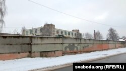 Вучэльня агароджаная чатырохмэтровым плотам