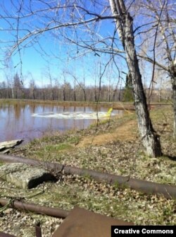 Загрязненная река в Первоуральске