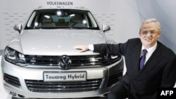 VW Touareg Hybrid