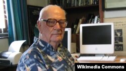 Arthur C. Clarke (1917-2008)