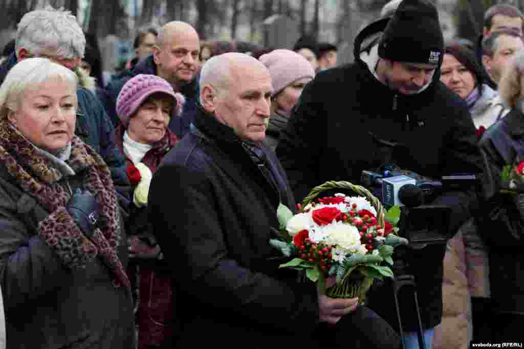 У цэнтры &mdash; Барыс Пятровіч