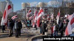 Мітынг КХП-БНФ у Кіеўскім сквэры, архіўнае фота