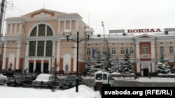 Belarus - Homel train station, 4Jan2013