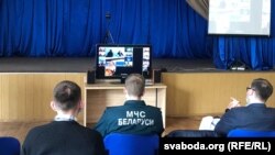 Падчас грамадзкіх слуханьняў на пункце доступу ў Менску