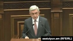 Сэрж Саргсьян выступае ў парлямэнце перад сваім абраньнем