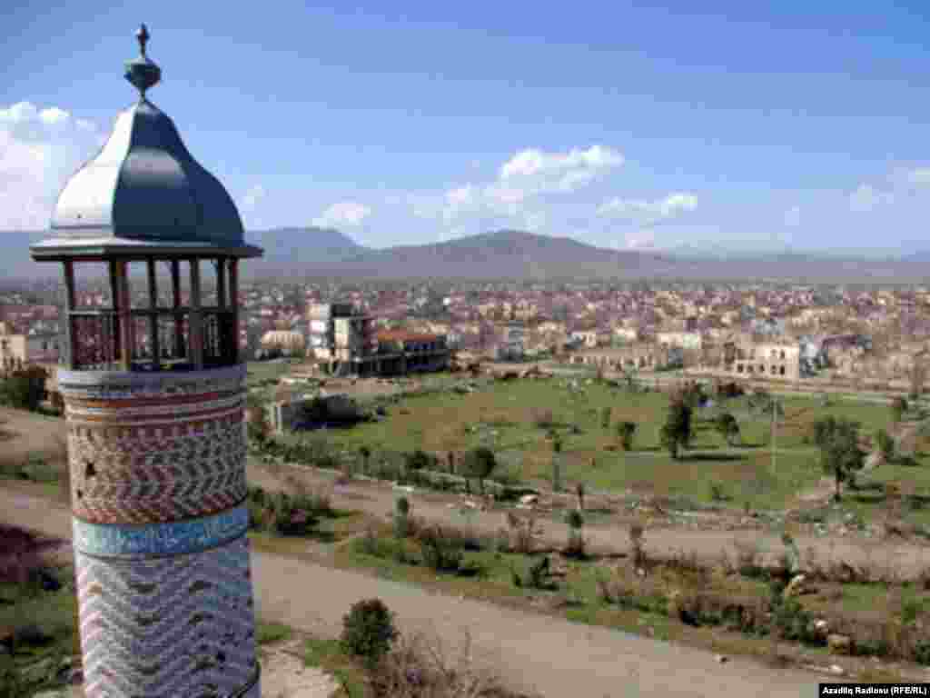 Erməni qüvvələrin əlində olan Ağdam şəhəri faktiki olaraq yer üzündən silinib.